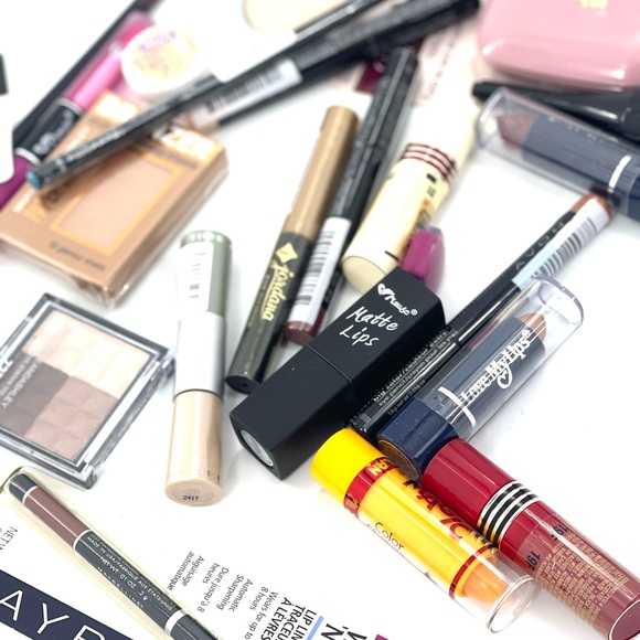 Brand New Drugstore MakeUp Bundle - Picture 3 of 5